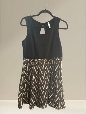 Xhilaration Girl’s Dress Size Large Sleeveless Lined Keyhole